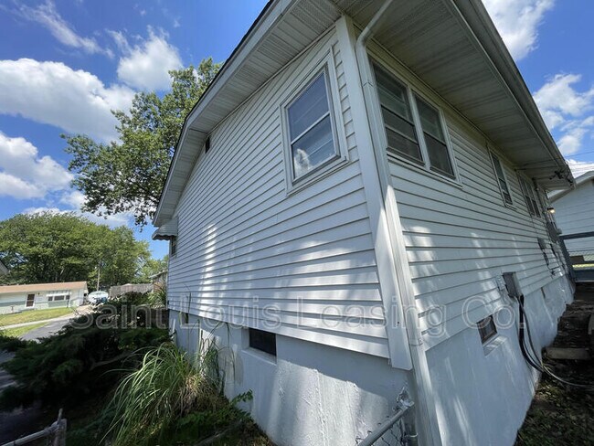 Foto del edificio - 3592 Valley Wood Dr
