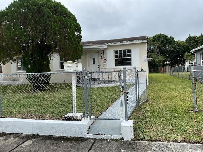 Photo - 1240 NE 143rd St House