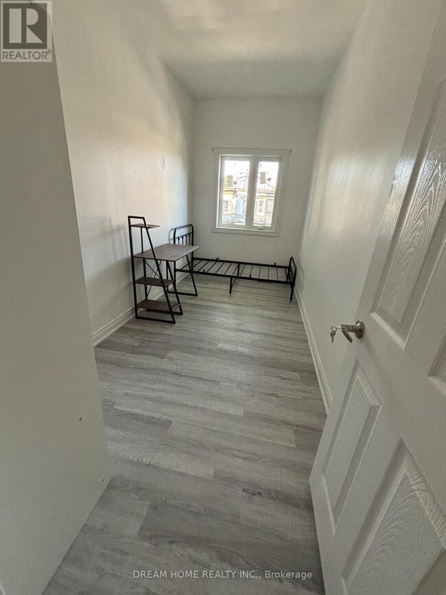 Building Photo - 262 Clinton St