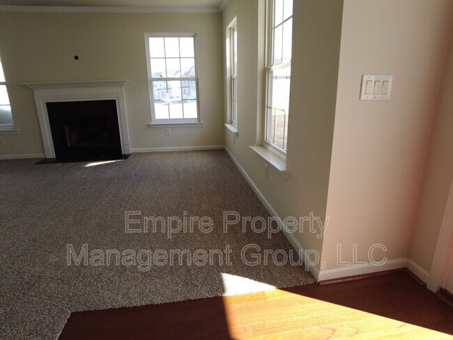 Building Photo - 122 Waterville Dr