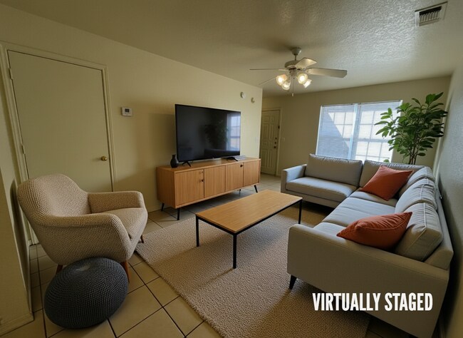 Building Photo - 2804 Leroy Cir