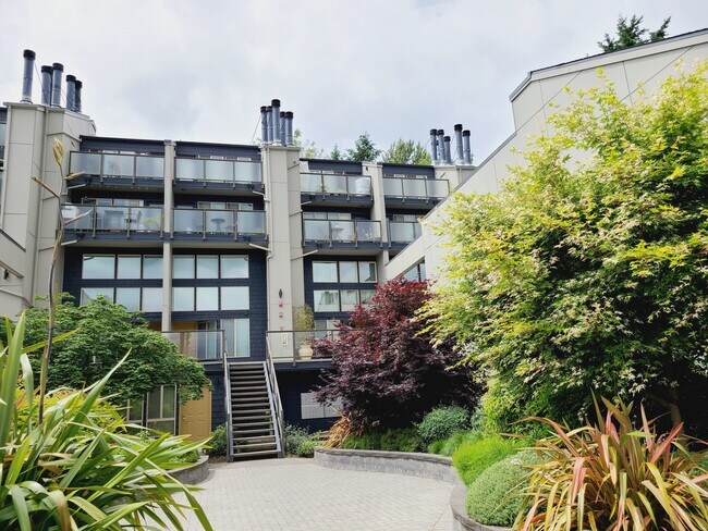 Courtyard - 5829 NE 75th St