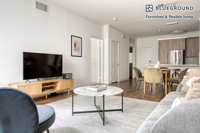 Foto del edificio - 5710 Crescent Prk E