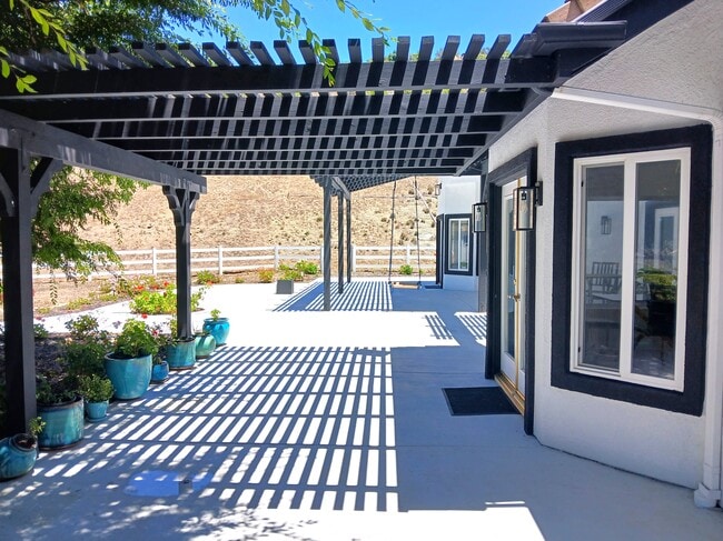 Foto del edificio - 43605 Los Gatos Rd