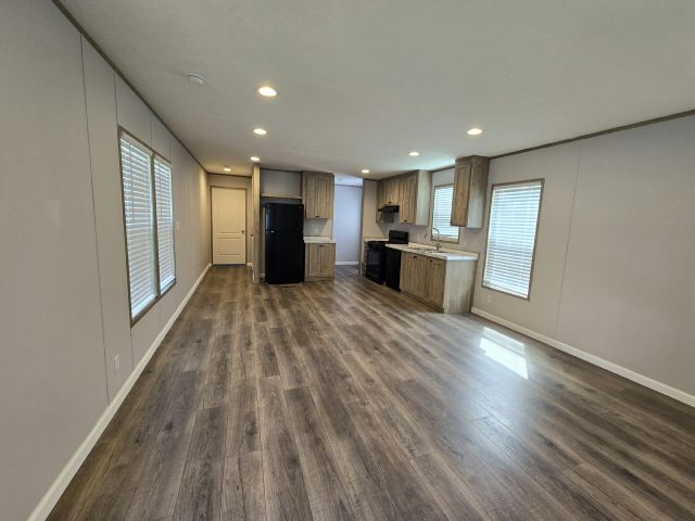 Building Photo - 1325 Wenlon Dr