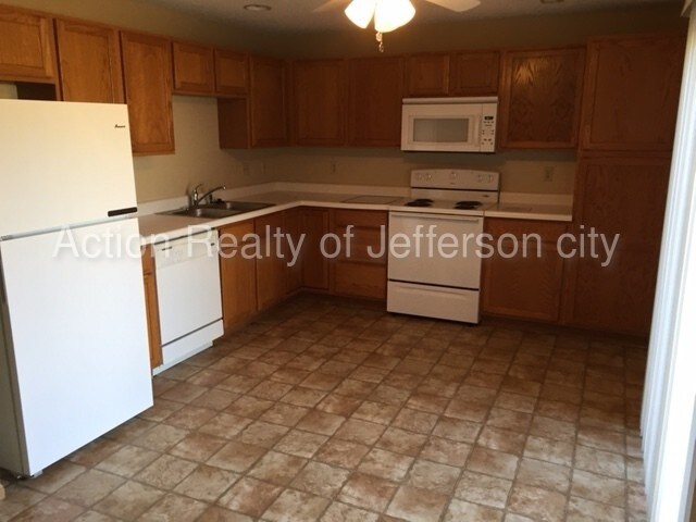 Building Photo - 1104 Charm Tree Ct
