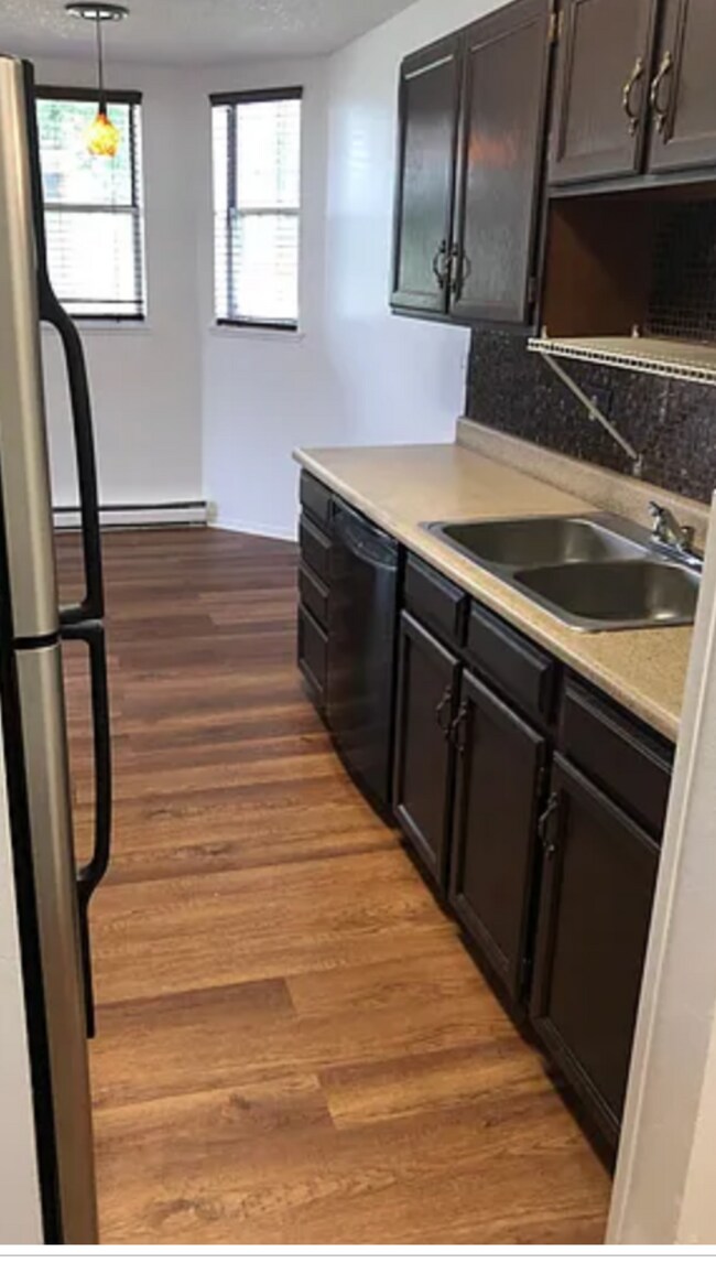 Foto del edificio - 17595 E Mansfield Ave