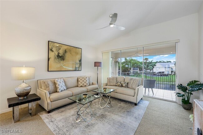 Foto del edificio - 437 Wiggins Lake Ct