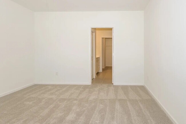 Foto del edificio - 747 Carlyle Wy
