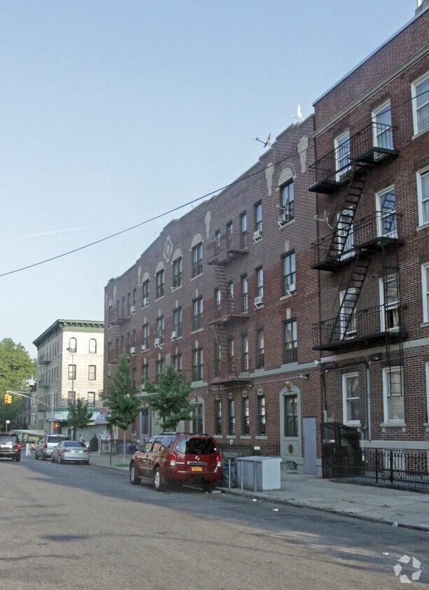 Primary Photo - Irene Court