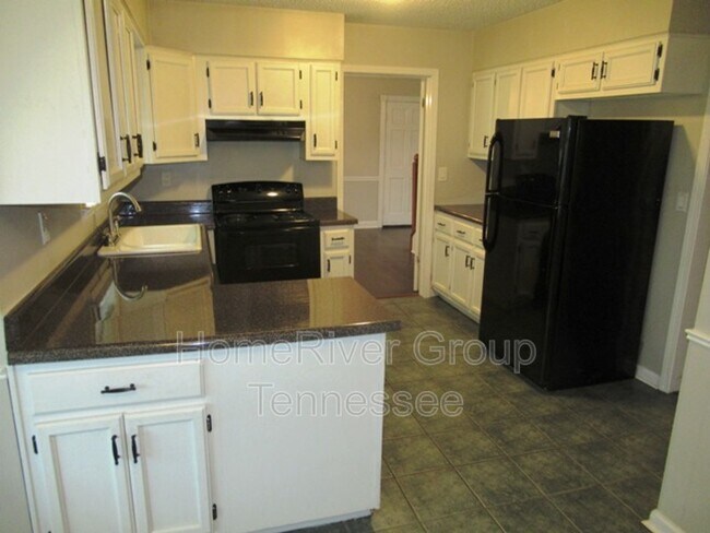 Building Photo - 3255 Covington Pike