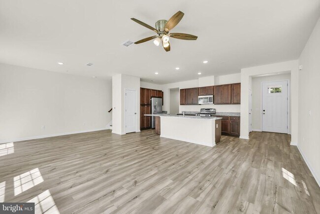 Foto del edificio - 228 Park Ln