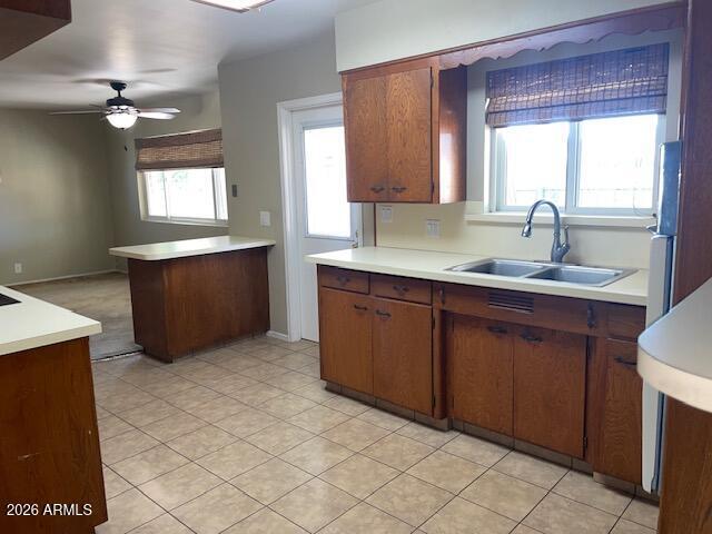 Foto del edificio - 1461 E 3rd St