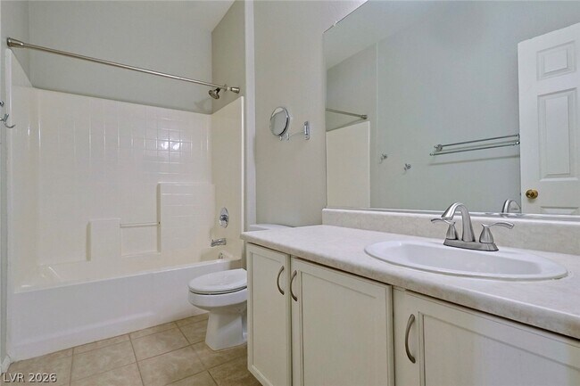 Foto del edificio - 716 Peachy Canyon Cir