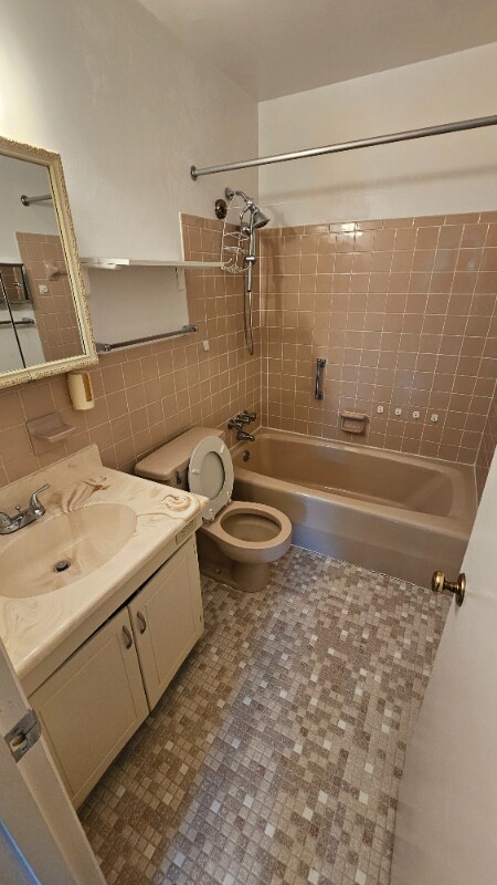 Foto del edificio - 118 Camelot Ct