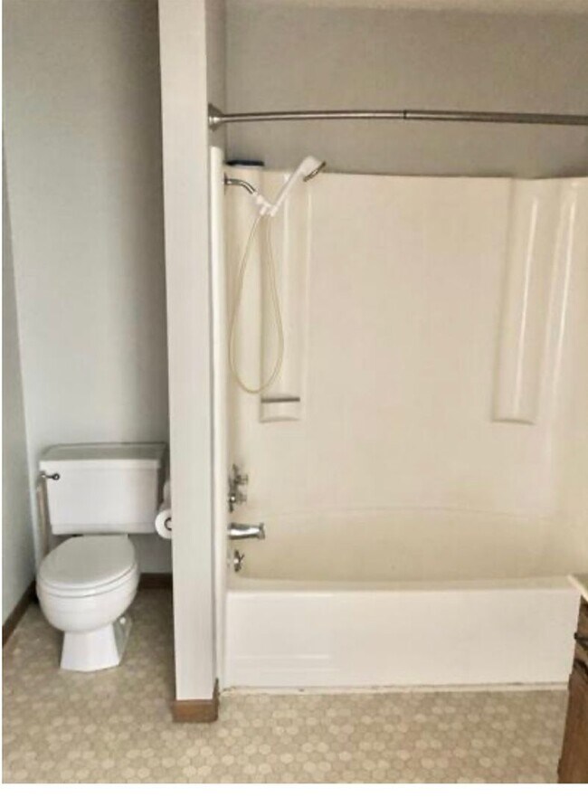 Foto del edificio - 5372 Big Tyler Rd