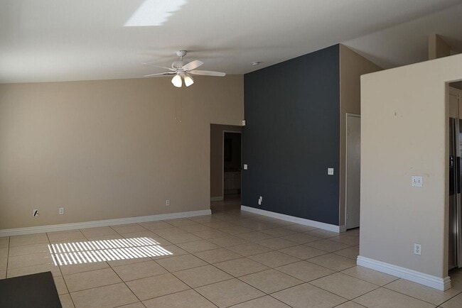 Foto del edificio - 82381 Grant Dr