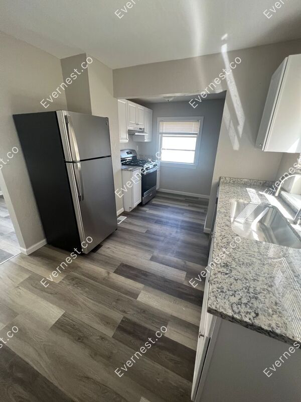 Foto del edificio - 1804 Berkshire Pl