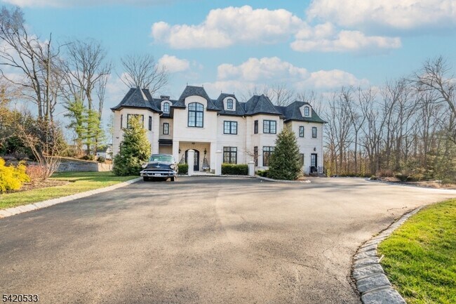 Building Photo - 6 Deer Trail Rd