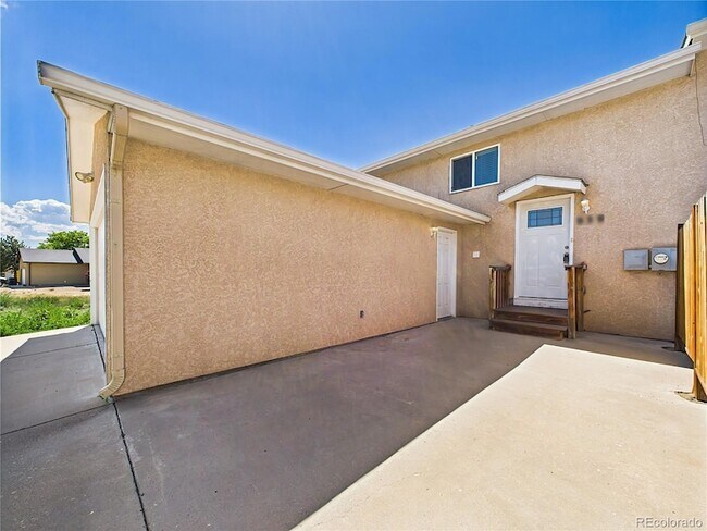 Foto del edificio - 939 S Sweetwater Dr