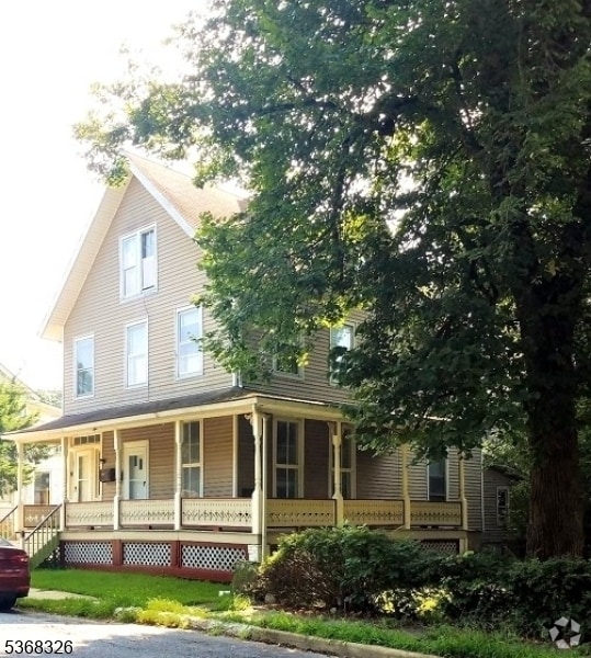 Building Photo - 9 E Johnston St