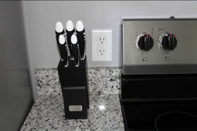 Building Photo - 86 Valley View Rd