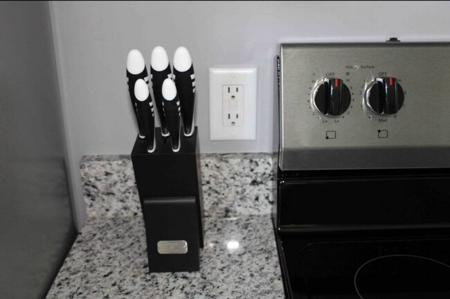 Foto del edificio - 86 Valley View Rd