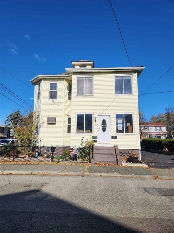 Primary Photo - 51 Davis St
