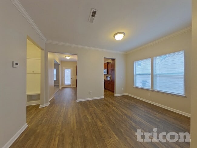 Building Photo - 703 Rook Rd