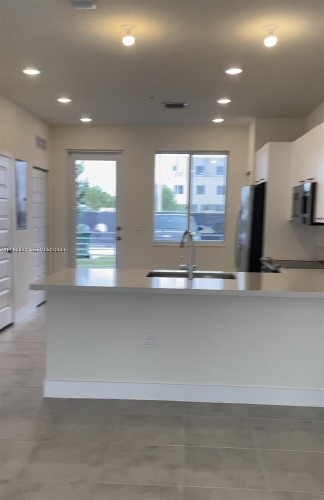Foto del edificio - 10270 NW 66th St