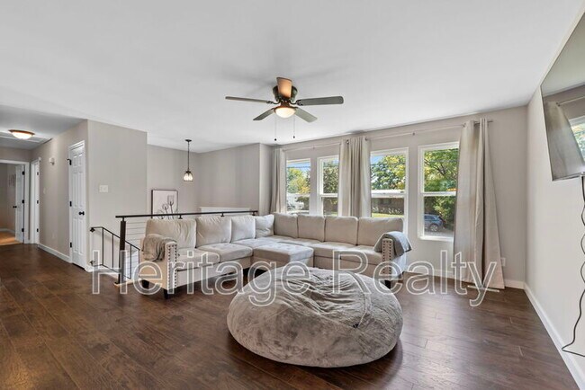 Photo - 12025 W Kingsgate Rd House