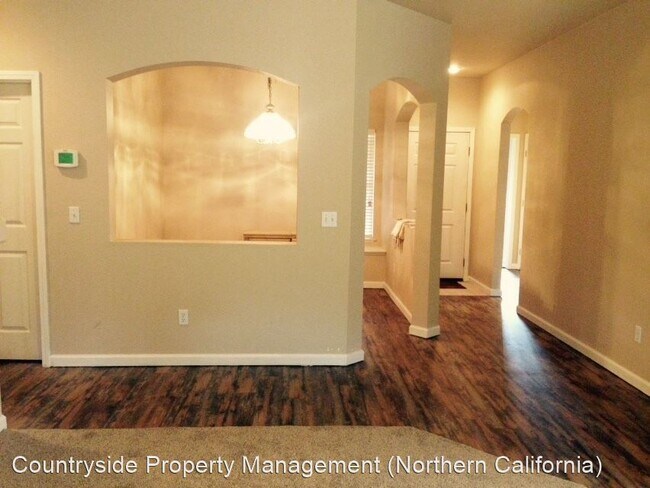 Building Photo - 3 br, 2 bath House - 1433 Trellis Street