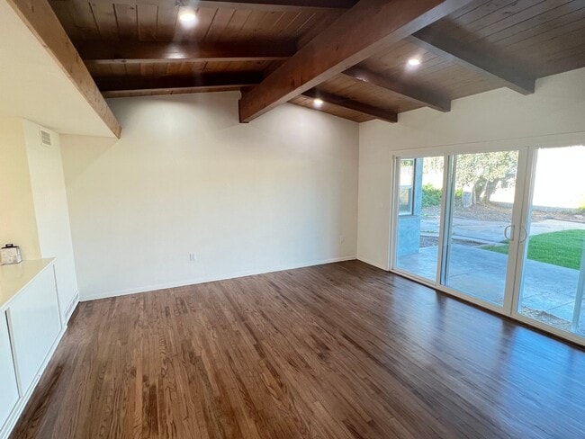 Building Photo - Wonderfully Upgraded 3 Bedroom 2 Bath Fullerton Home with Office!