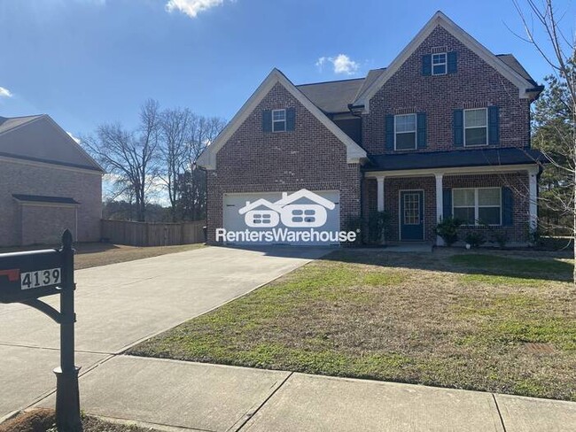 Building Photo - Loganville's Finest 5 Bed - 3 Bath Showpla...