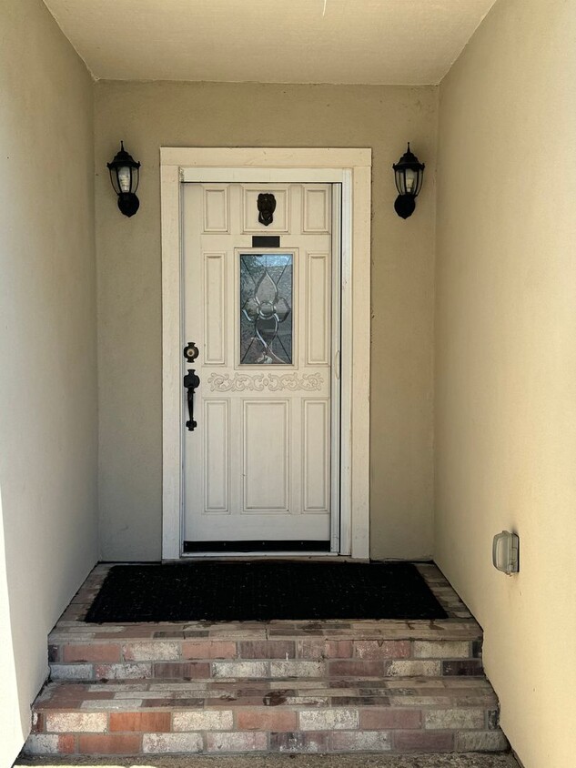 Foto principal - 23702 Bruella Rd