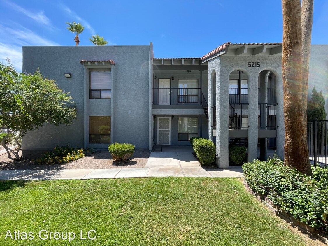 Primary Photo - 2 br, 1.5 bath House - 5215 Caliente St. #24