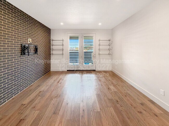 Foto del edificio - 3033 S Trailwood Way