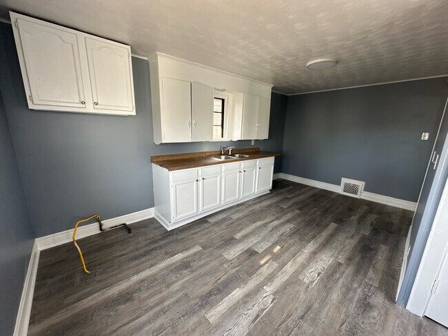 Foto del edificio - 1430 Gross Ave NE