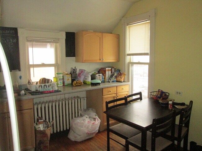 Cocina - 1425 6th St SE