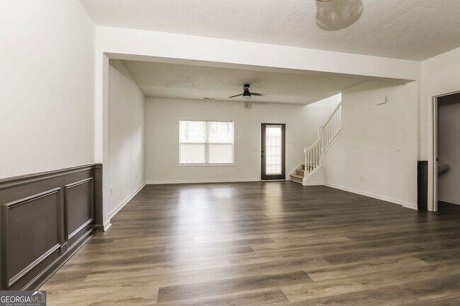 Foto del edificio - 2555 Flat Shoals Rd