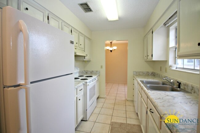 Foto del edificio - Great 3 Bedroom Home in Fort Walton