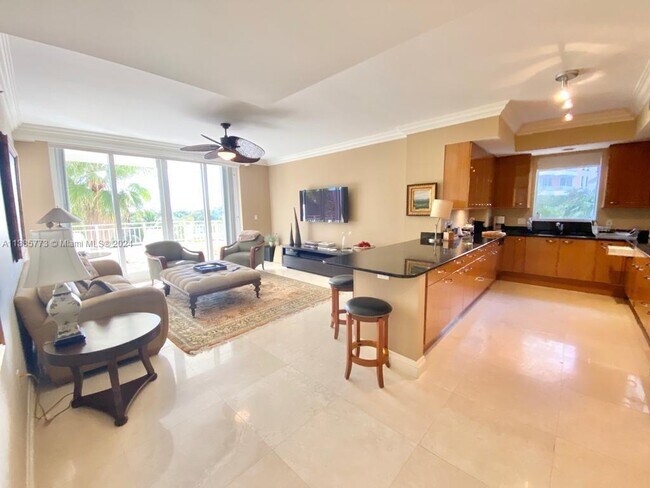 Building Photo - 799 Crandon Blvd
