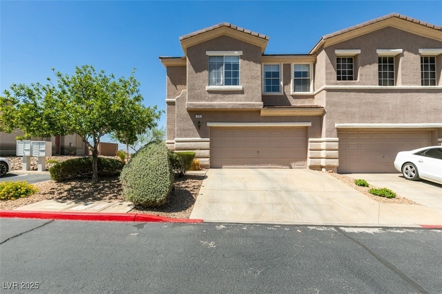 Foto principal - 710 Value Ridge Ave