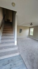 Building Photo - 138 Fox Creek Ct