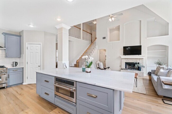 Building Photo - 6300 Mesa Grande Dr