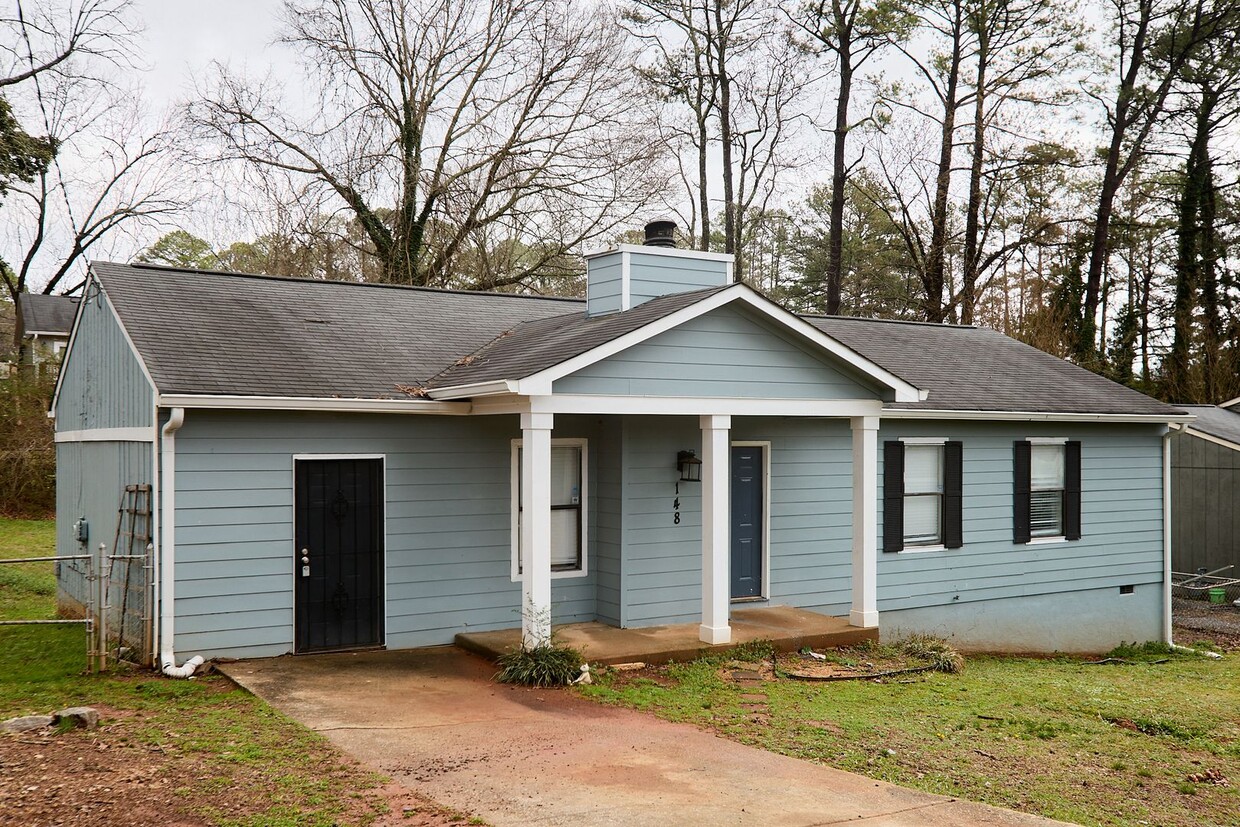 Foto principal - Charming 3-Bedroom Home in Decatur – Conve...