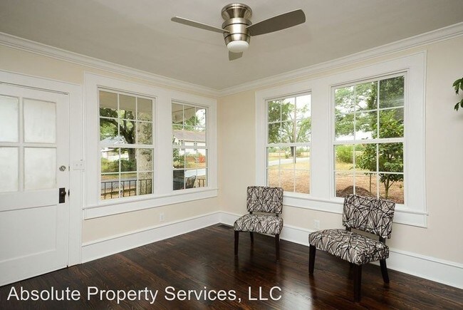 Building Photo - Close to Downtown Greenville