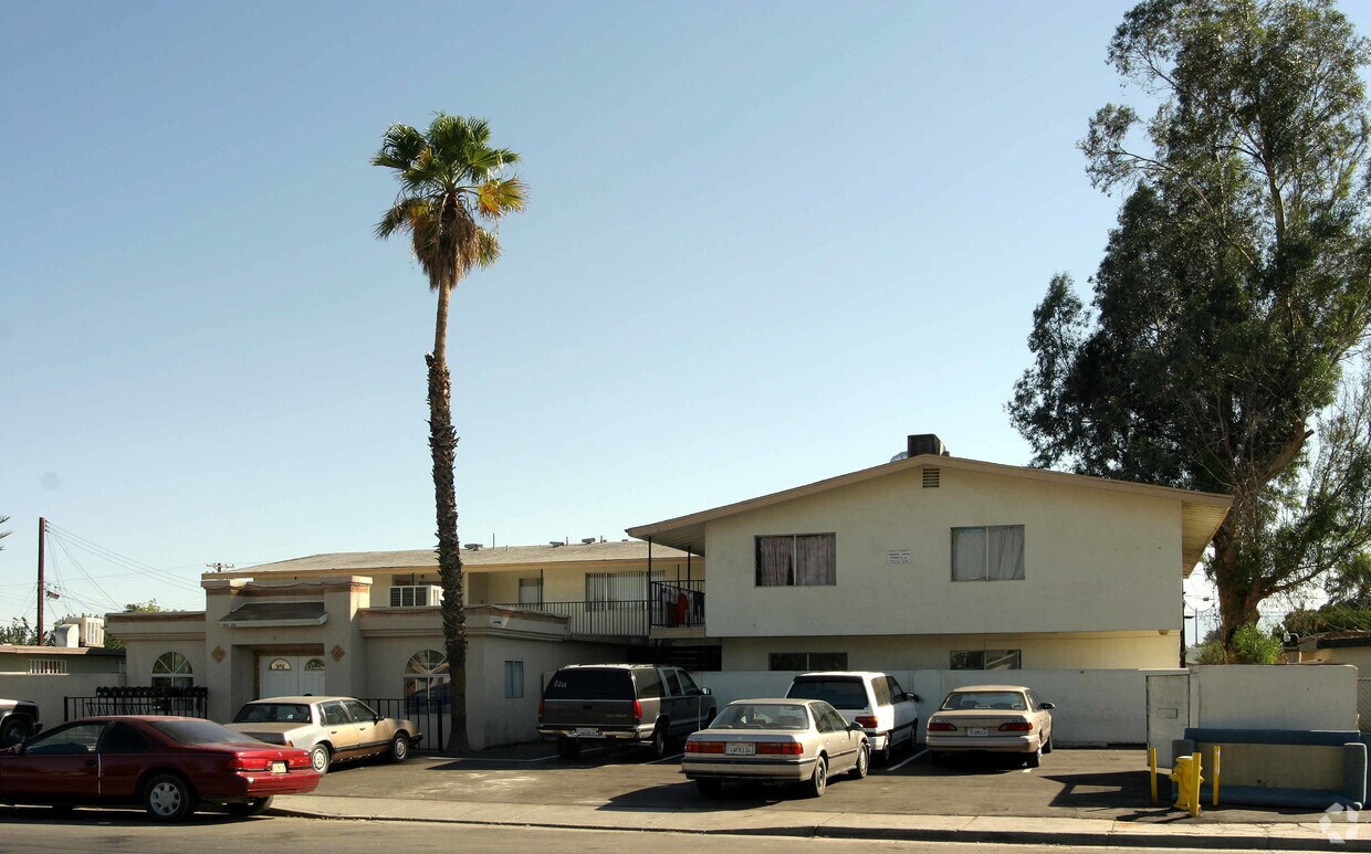 Building Photo - 83121 Sonora Ave