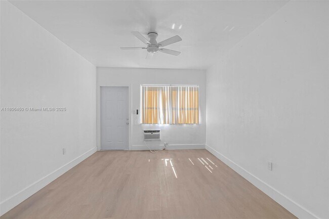 Building Photo - 1315 NE 146th St