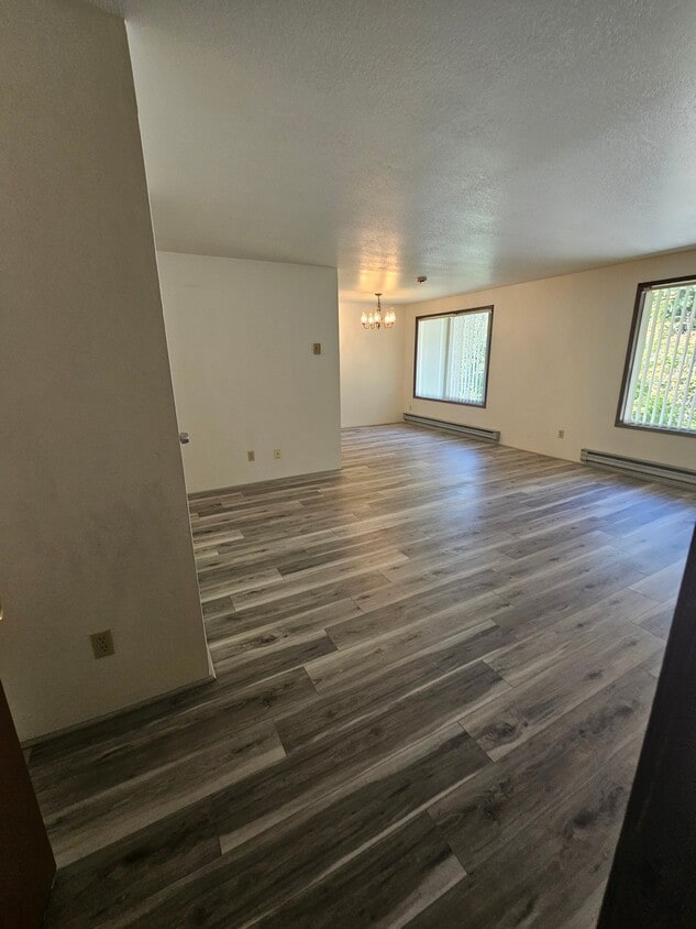 Building Photo - 18328 Hurst Rd